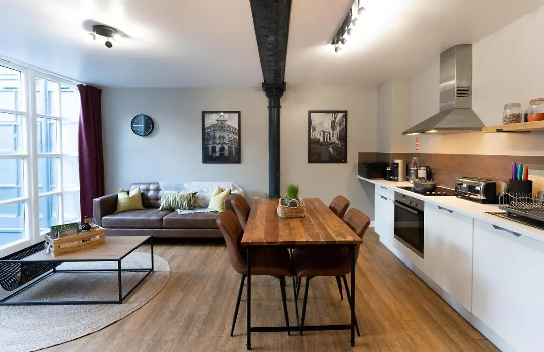 High Street Town House-1
