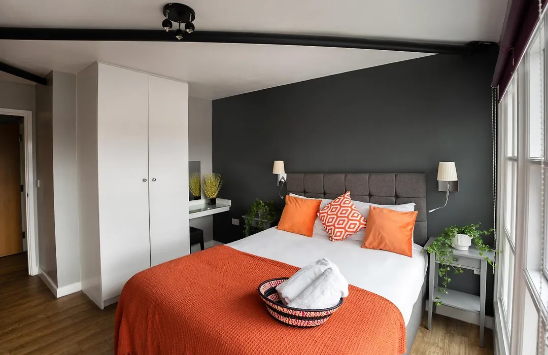 High Street Town House-1